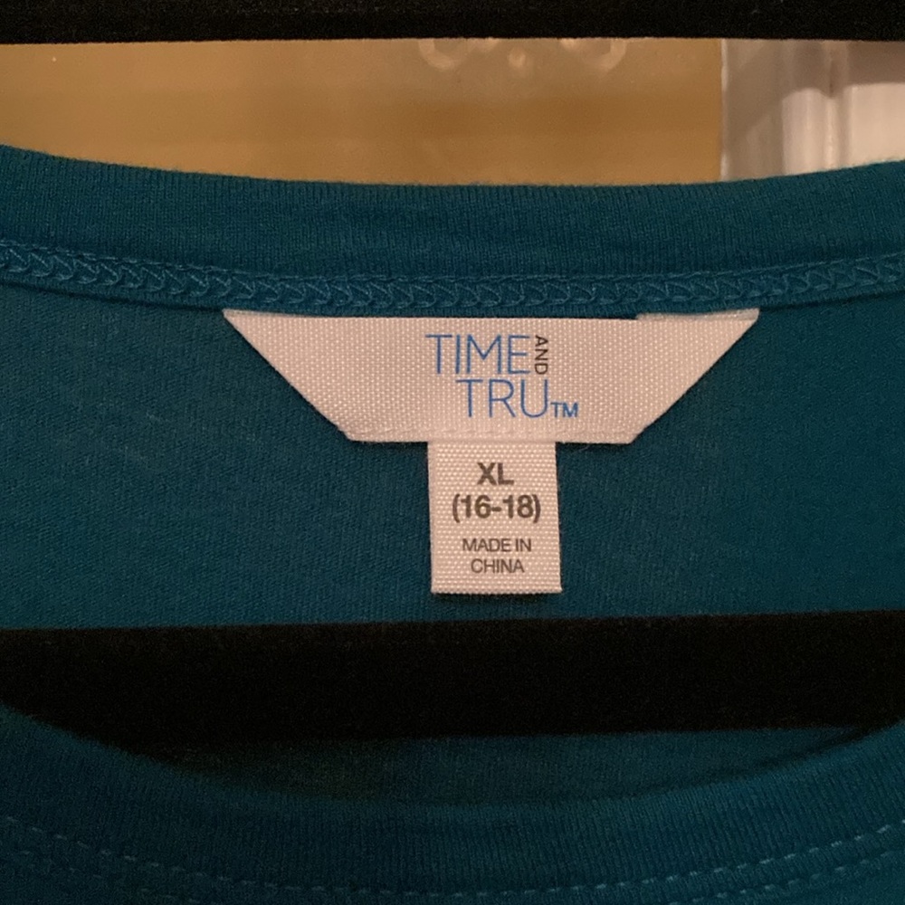 Time and Tru Dress - Picture 3 of 5